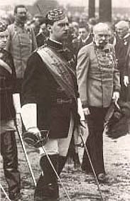 Kaiser Franz Josef mit Chargierten